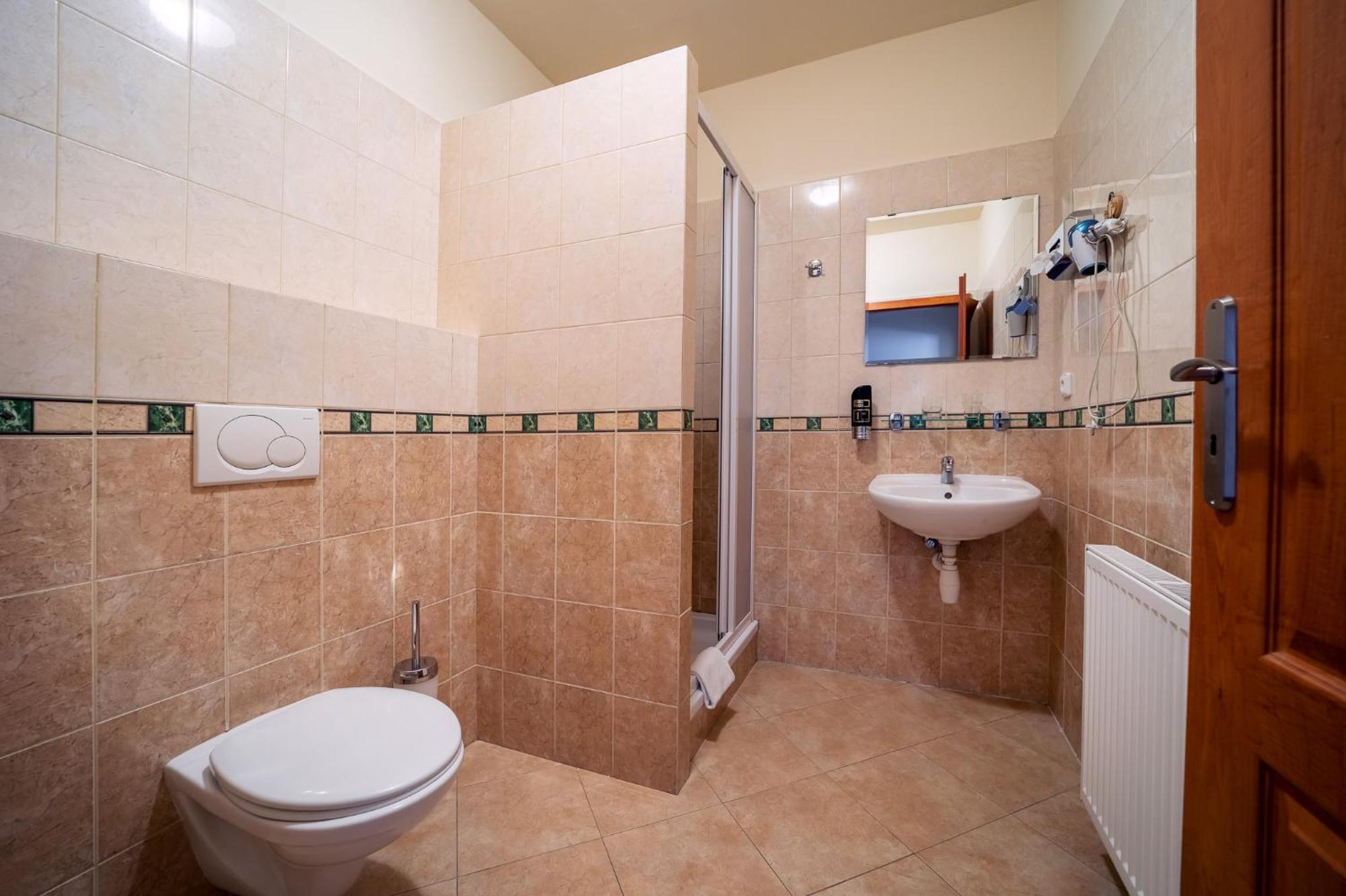 Valnovka Wellness Hotel Kamenice Extérieur photo